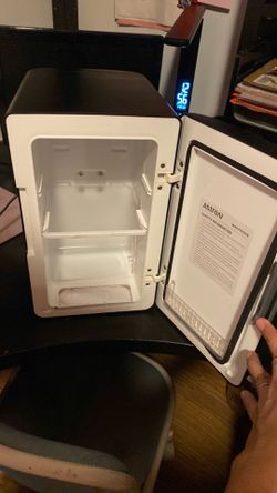 Mini fridge