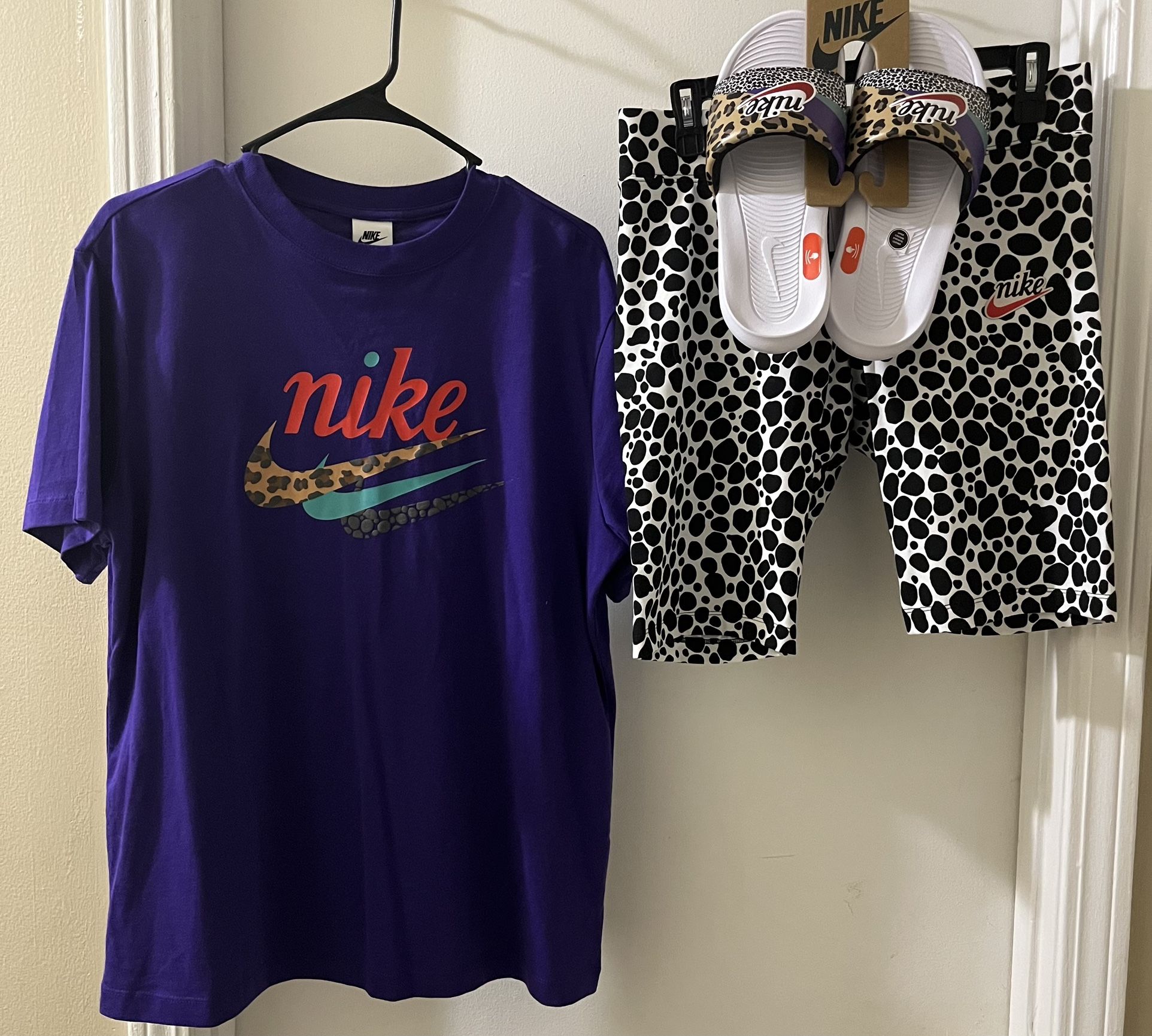NEW!!NEW!!! Woman’s NIKE set