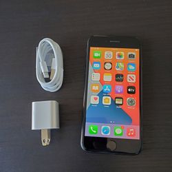 iPhone 7 -  UNLOCKED - Like New  