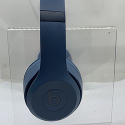 Beats Solo 4 Headphones (Blue)