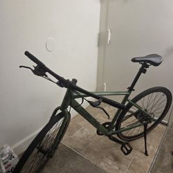 Ozark Trial.   G.1 Explorer 26in  +spare Tire