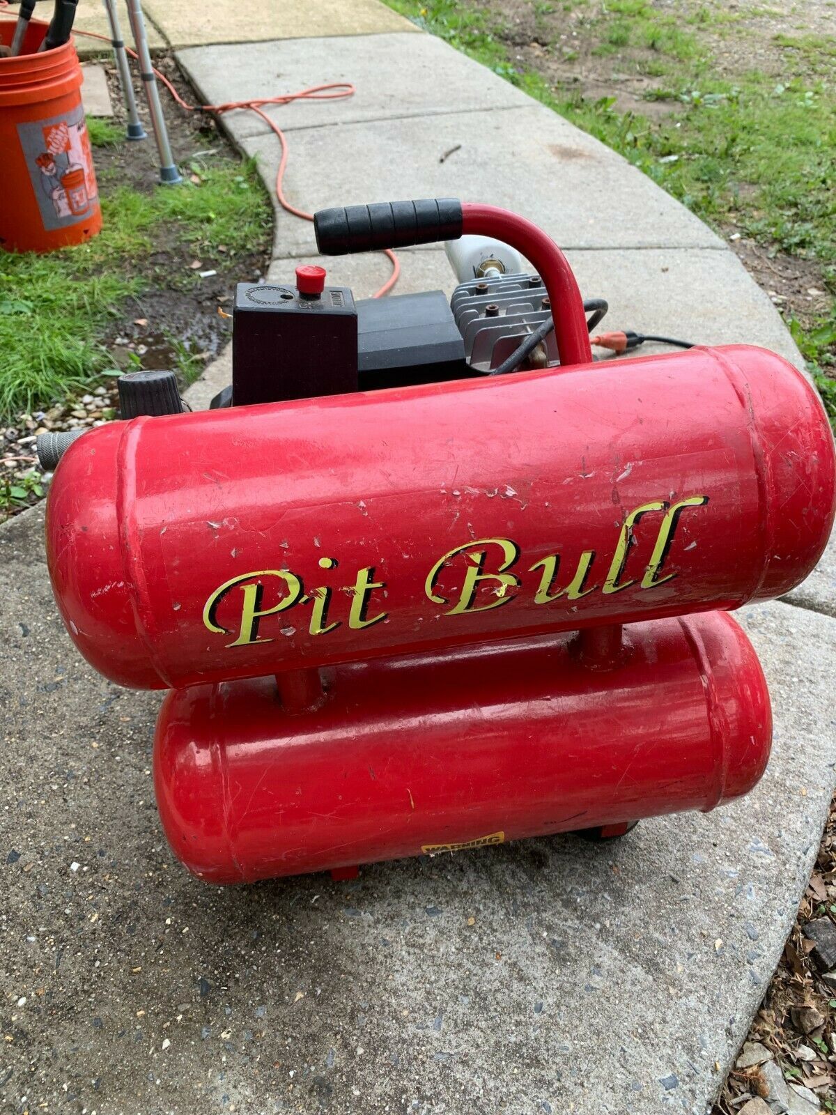 Pit Bull TD-2516T VTG 2002 Dual Tank Air Compressor 115 PSI 2.5 Hp 4 Gallon