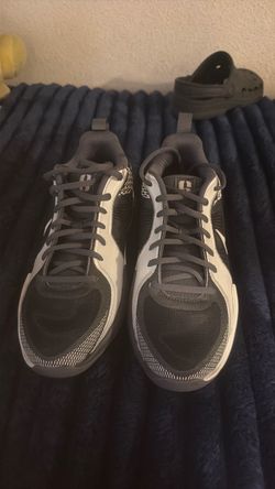 Women’s Nike Gray Sabrina 2 basketball shoes