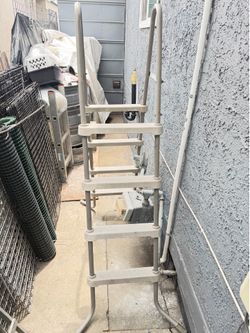 Pool ladder 5”