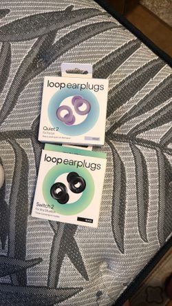 Loop ear plug