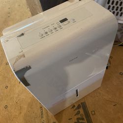 Dehumidifier 