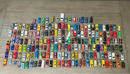 Loose Hot Wheels Lot - 200 Cars