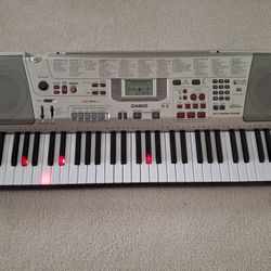 Casio LK-94tv Electric Keyboard Piano