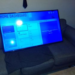 55" LG TV (55UM7300AUE)