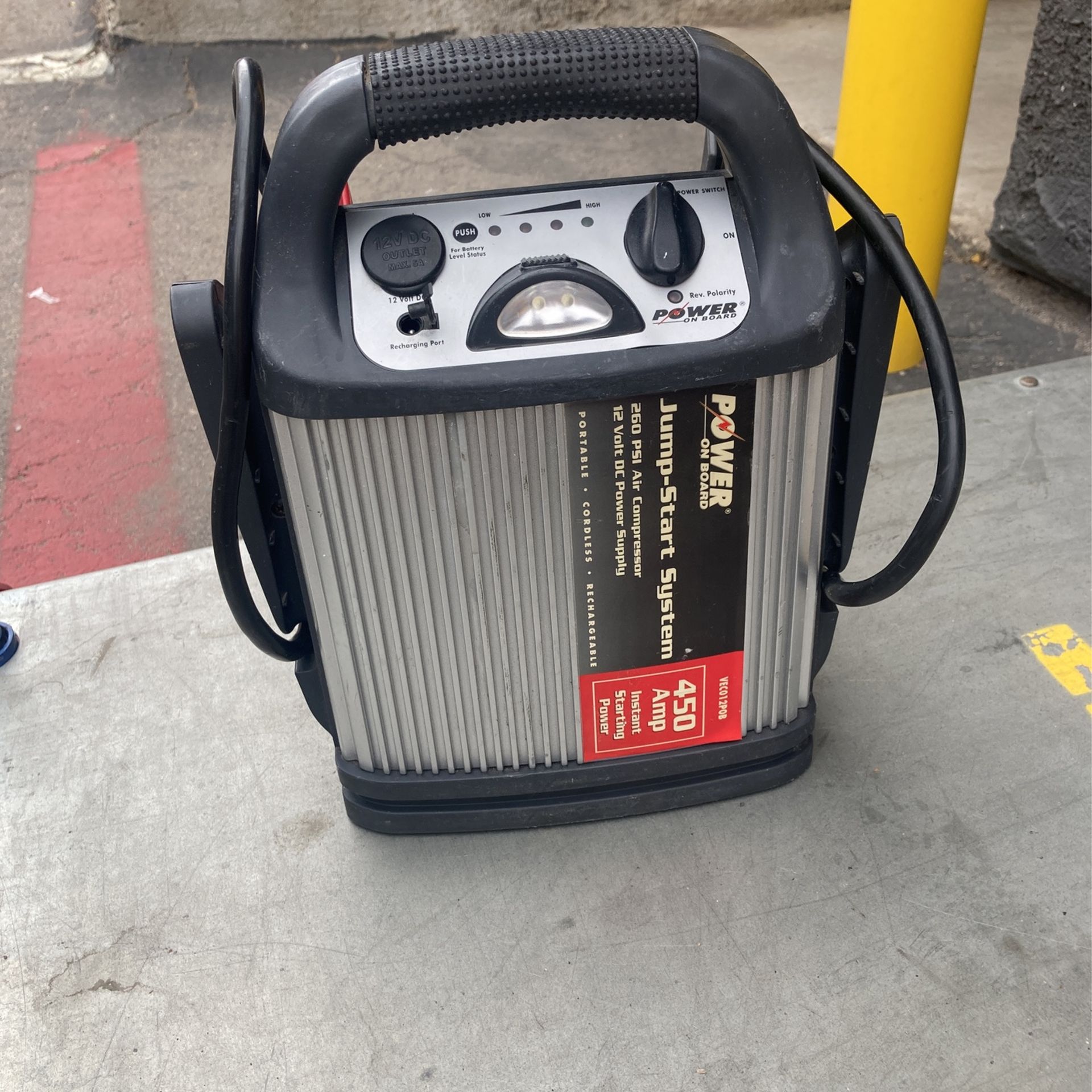 Victor Jump Start System 450 Amp Instant Power. 260 Psi Air Compressor.12 Volt Power Supply. Missing Power Supply Can Be Ordered For $9.99. See Photo