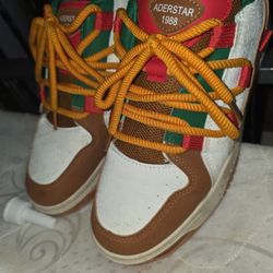 Tennis Shoes 