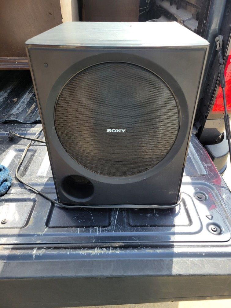 Powered Subwoofer