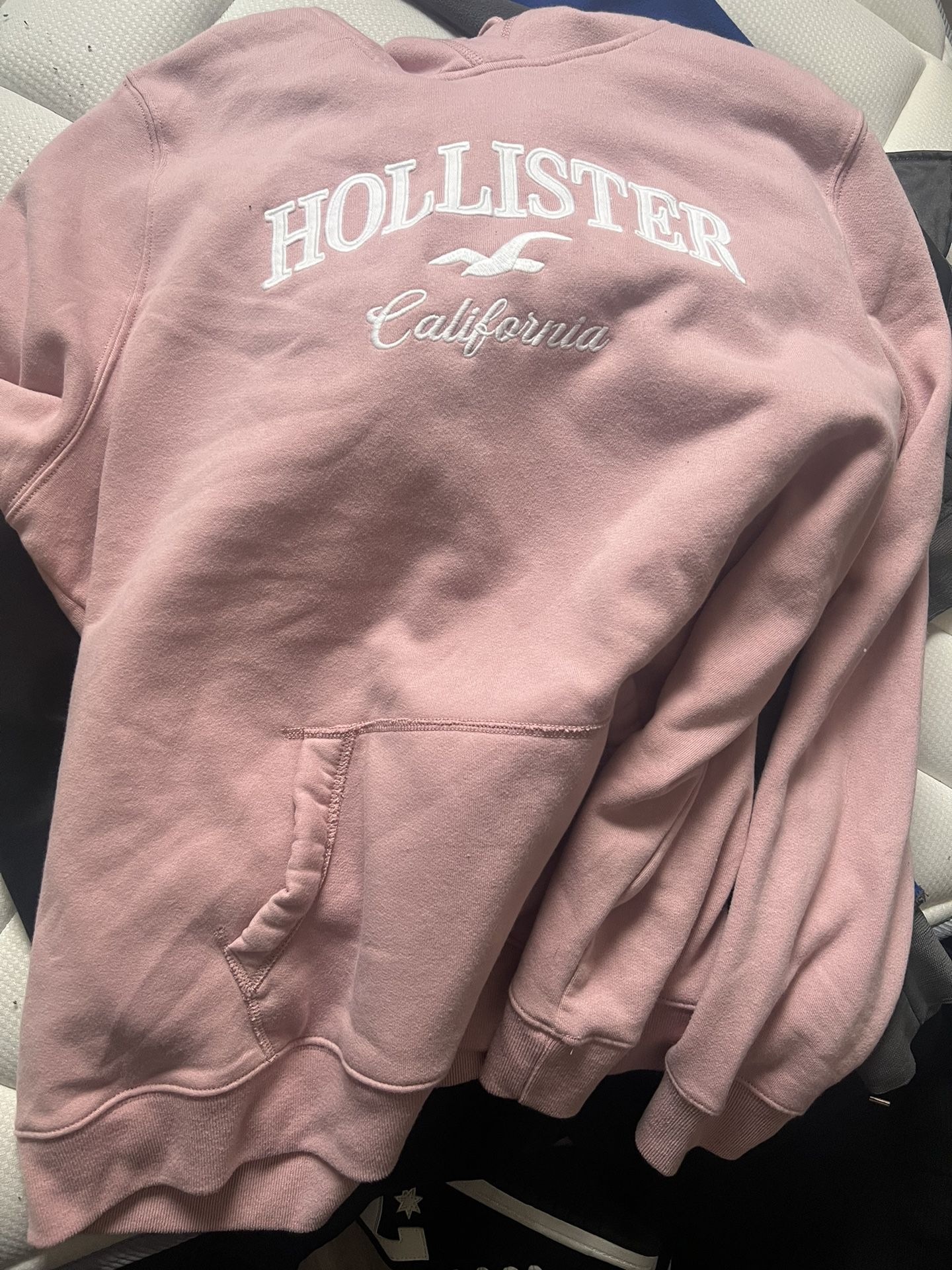 pink hollister hoodie 