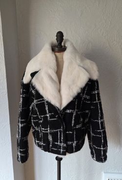 White Rabbit Fur Lined Collar Black And White Boucle Jacket Coat L NO OFFERS 