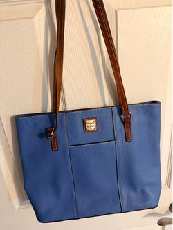 Dooney and Bourke all leather purse
