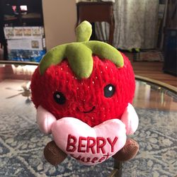 Plush Toy Strawberry Valentine
