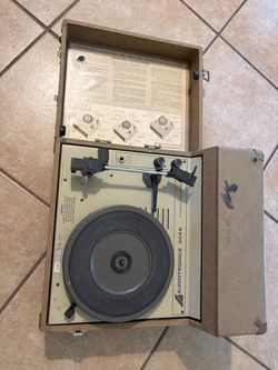 Audiotronics 304A Portable Record Player with Disks