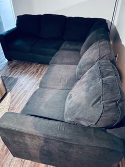 Free Sectional