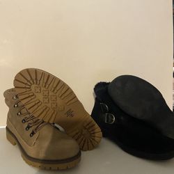 4 Pairs Of Women Boots 