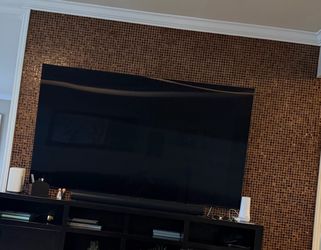 85-Inch Samsung QN90B Neo QLED with tv mount