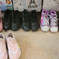 Girls Shoe Lot Size 2-2.5