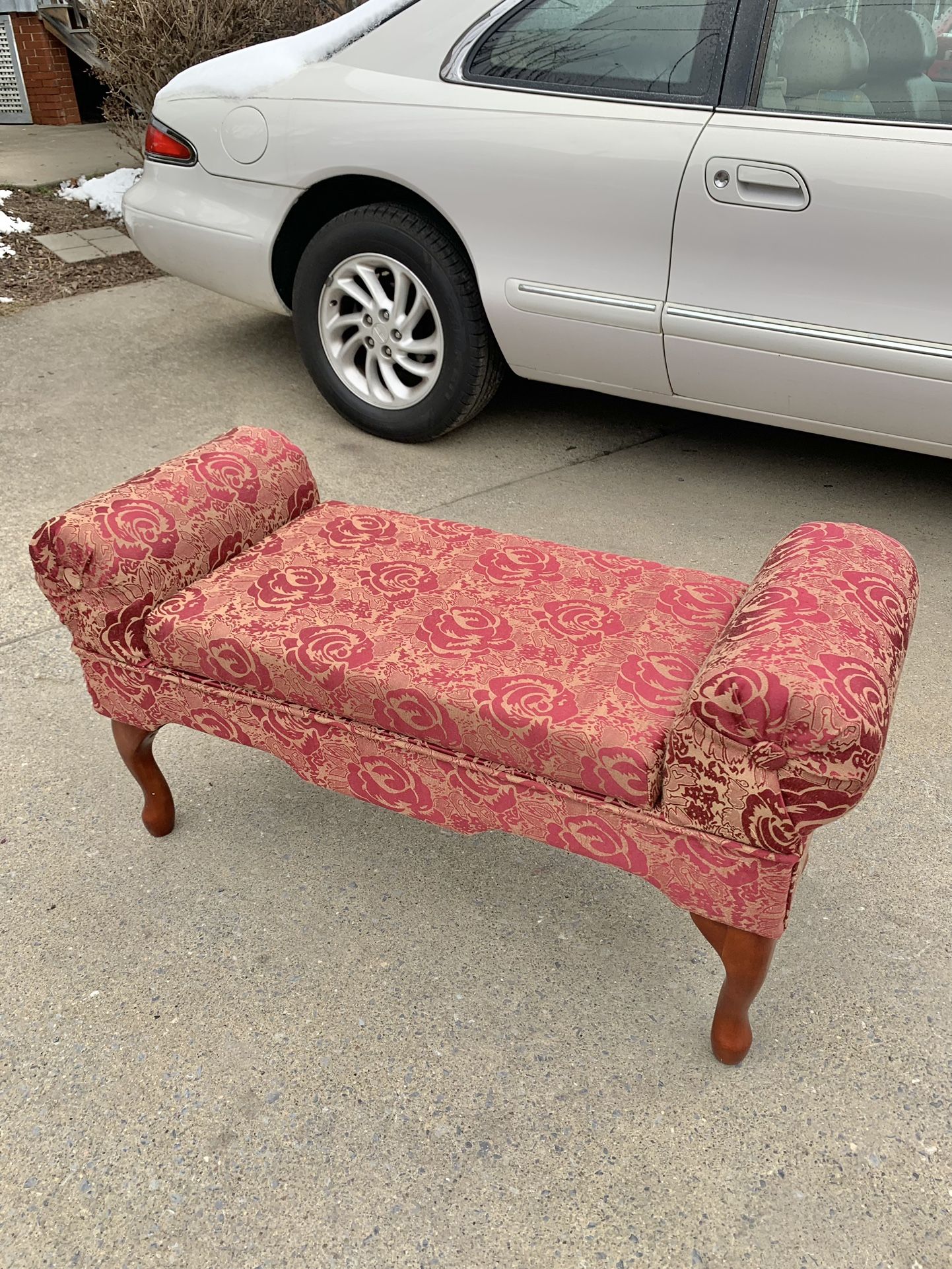 Floral Pattern Settee