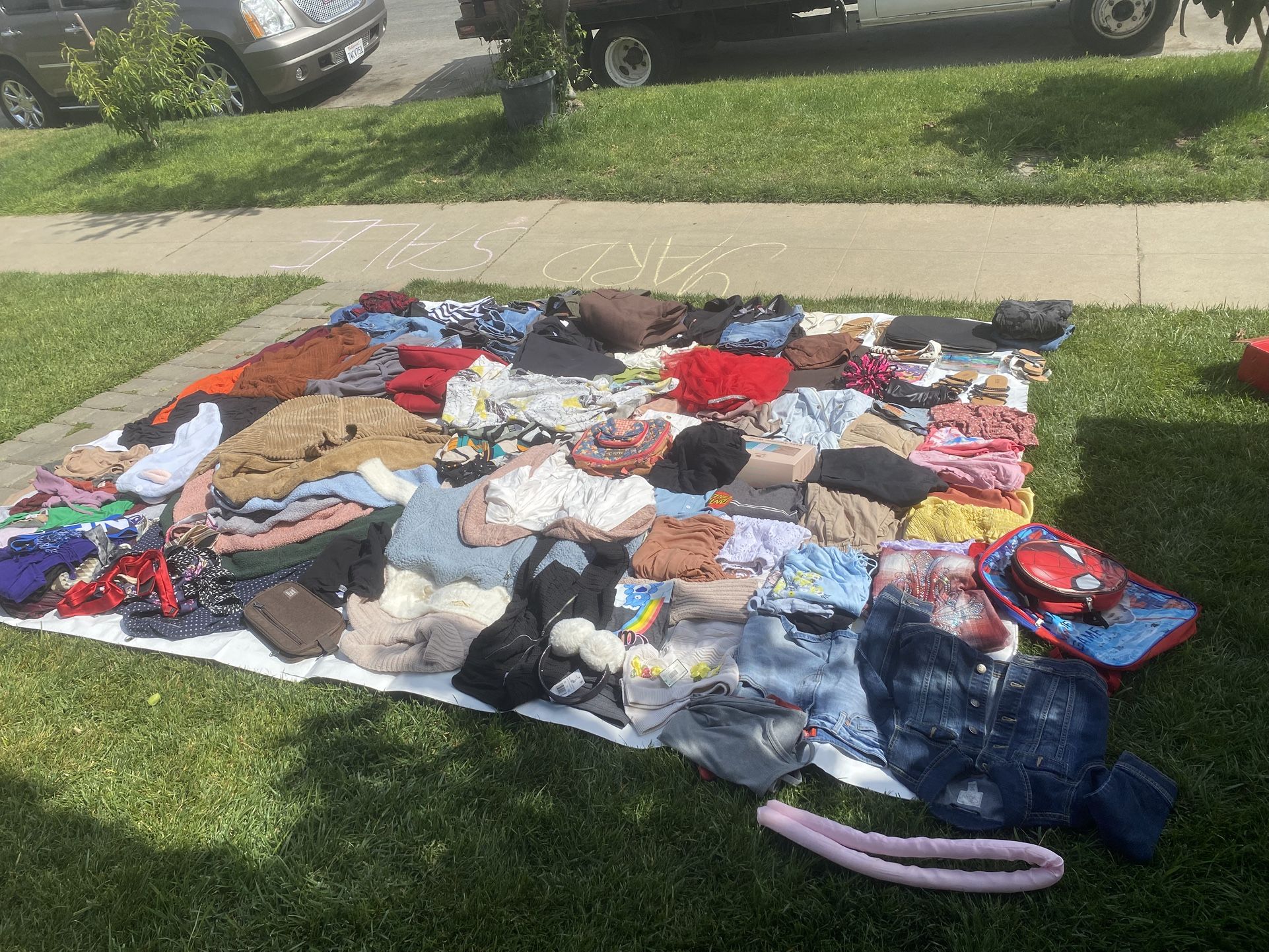 Yard Sale Fill Up Ur Bag With Clothes For 15