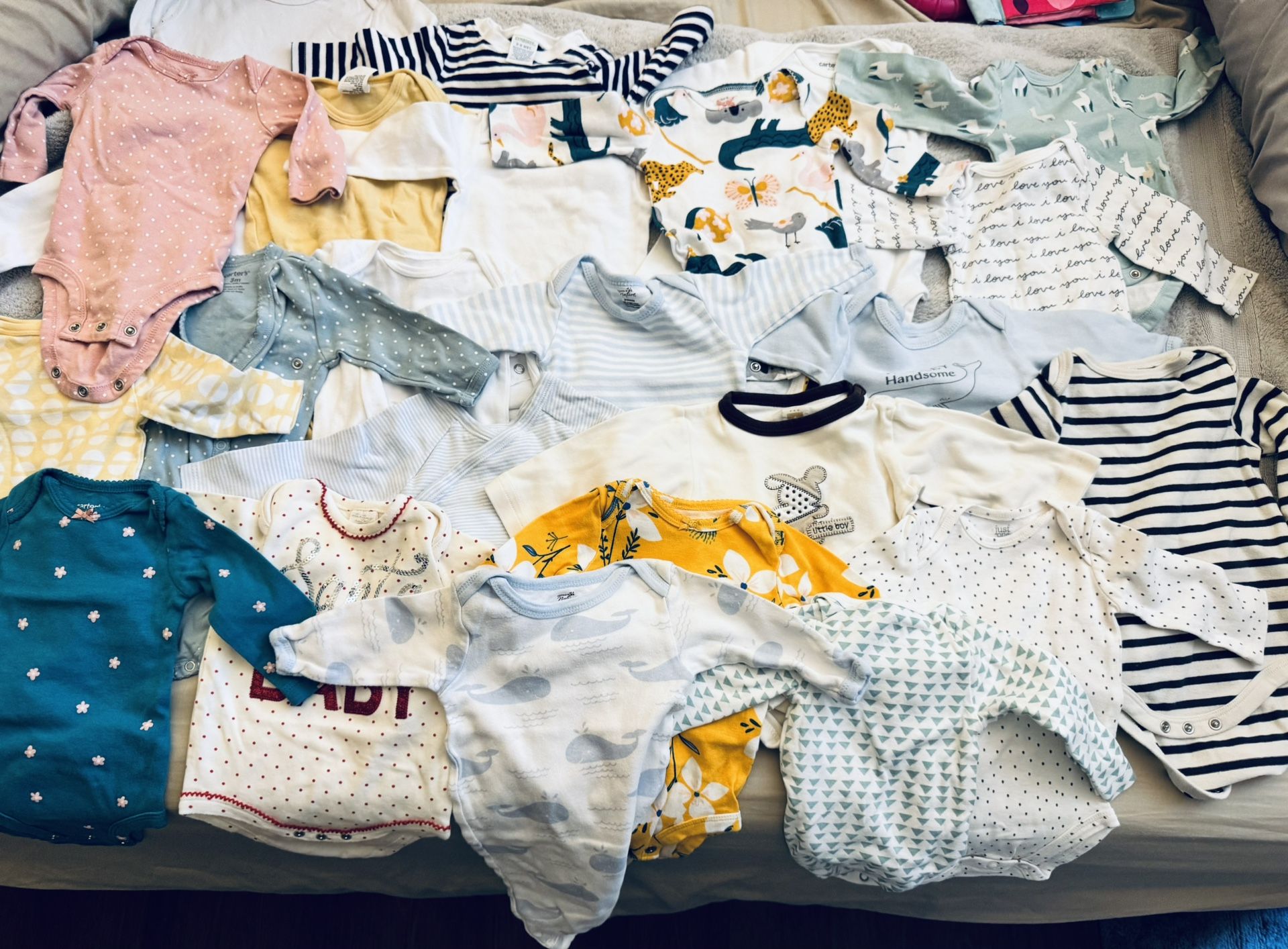 Used Bundle Baby Boy Girl Unisex Newborn 0-6 Months Onesie Long Sleeve Bodysuits 24 Pieces