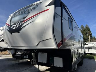 2023 Genesis Supreme Blaz'n 3219BCRXL MSRP: $87,888 Sales Price: $59,995* Savings Of: $27,893