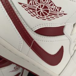 Reverse Chicago Jordan 1 Mid Brand New Deadstock- 8W And 8.5 W