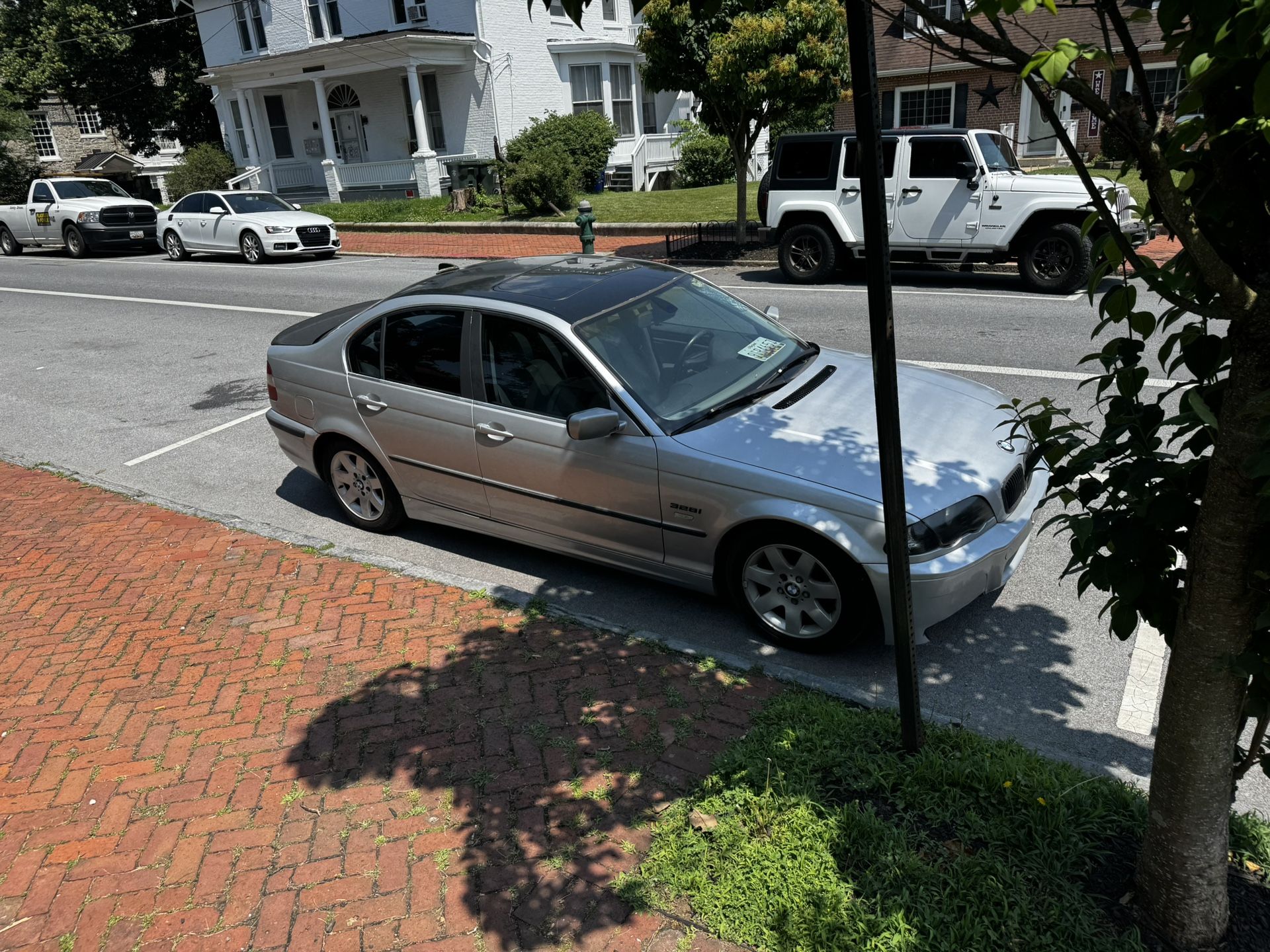 2000 BMW 328i