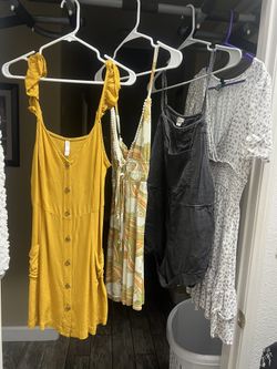 Women’s Size Medium 