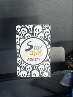 Brand new Portable Auto Ashtray