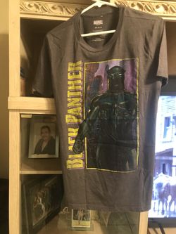 Woman black panther shirt size medium