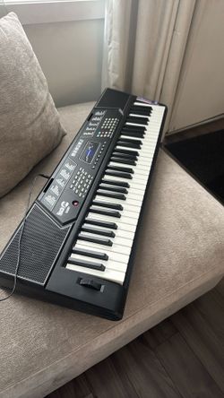 Music keyboard