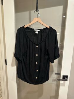 XL VENUS Black Button-Pront Short Sleeve Blouse