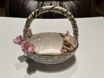 Rare Ceramic Floral Collectible