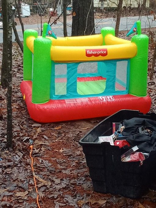 Playskool Indoor Bouncer W Built In Pump