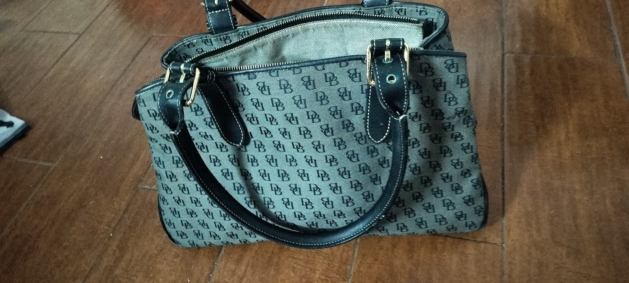 Doney And Burk Purse And ID Wallet