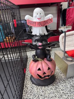 Halloween figurine