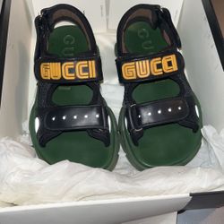 Kids Gucci Sandals Size 29 = 12 In Kids Shoes 