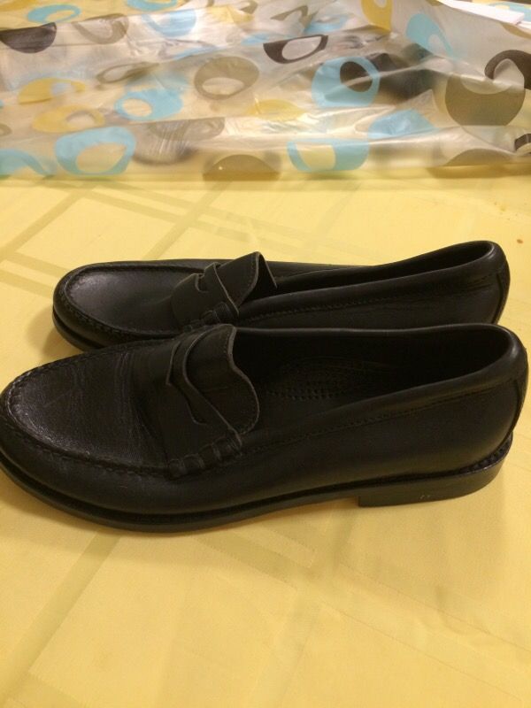 COLE HAAN black shoes, 7.5.