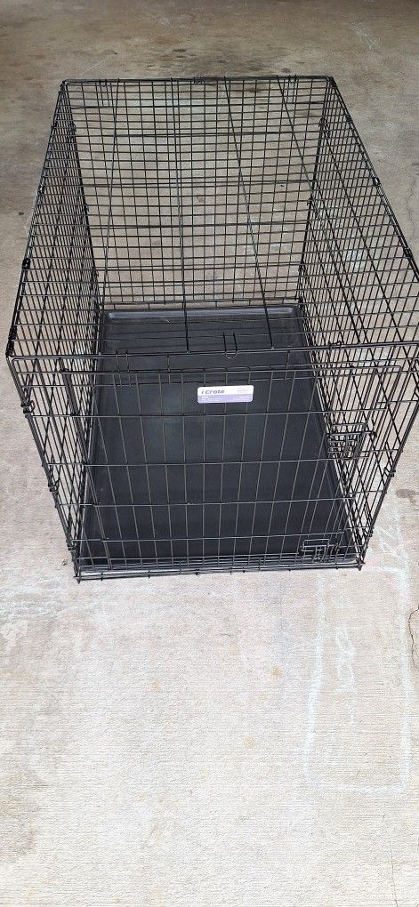 Dog kennel/crate $40 briefly used.