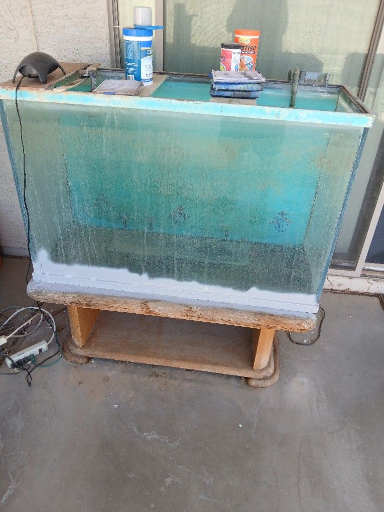 Big 120 Gallon Tall Fish Tank With A Leak