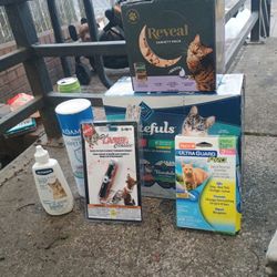 Cat Food And Flea Tick And Ear Mite Medicine Plus Toy 