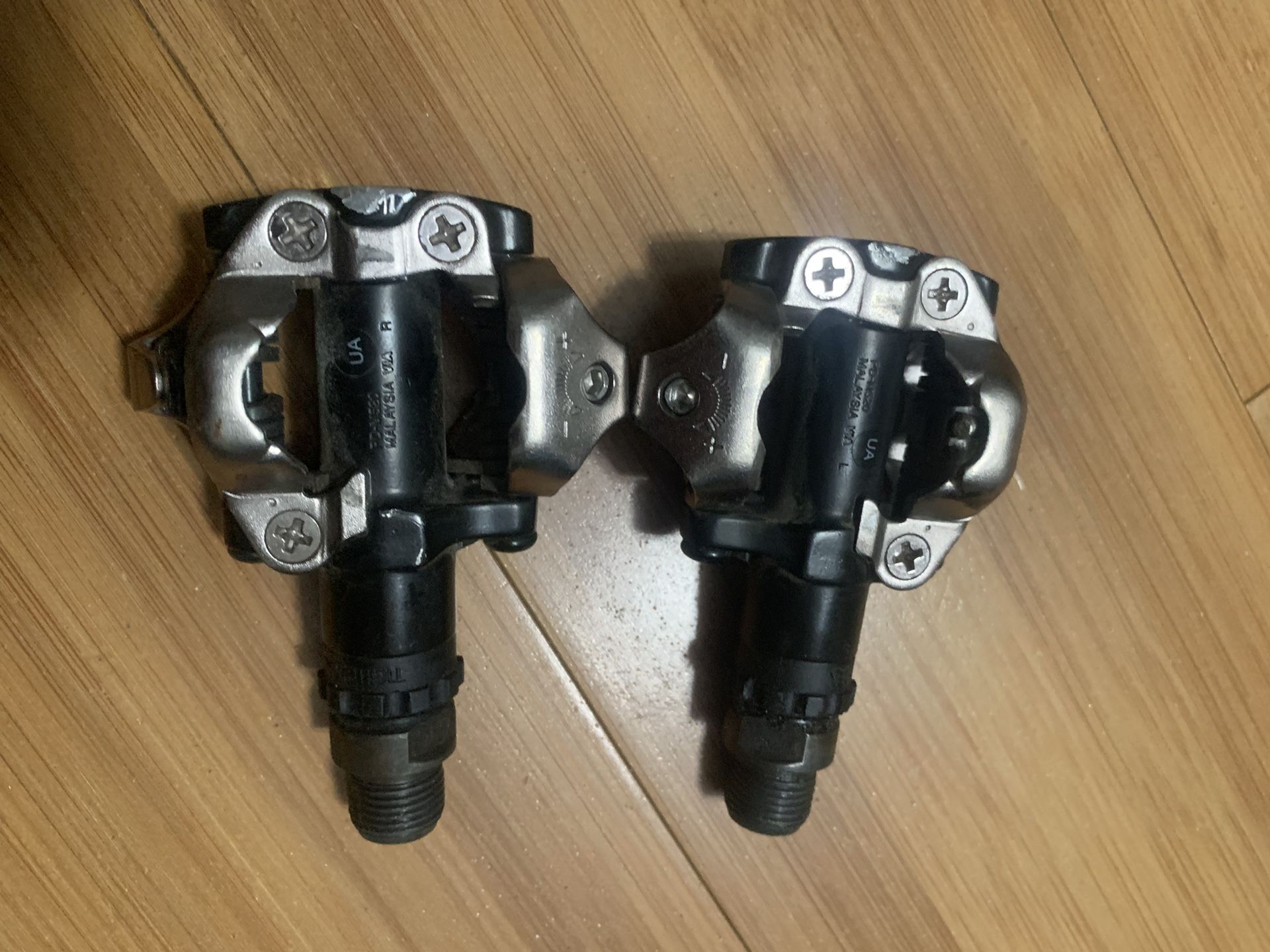 Shimano Pedals. 