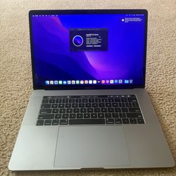 MacBook Pro 15” i7 16gb