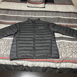 Men’s Columbia Puffer Jacket Size XL