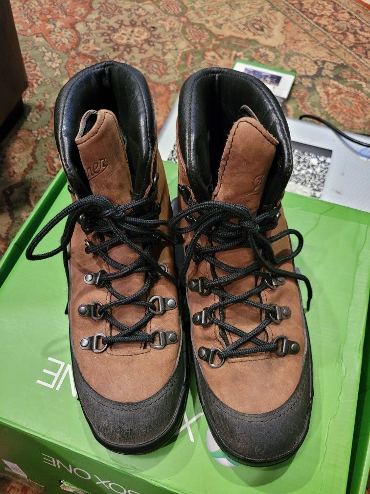 Danner Combat Hiking Boot Size 9