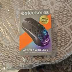 BRAND NEW STEELSERIES AEROX 3 WIRELESS GAMING MOUSE